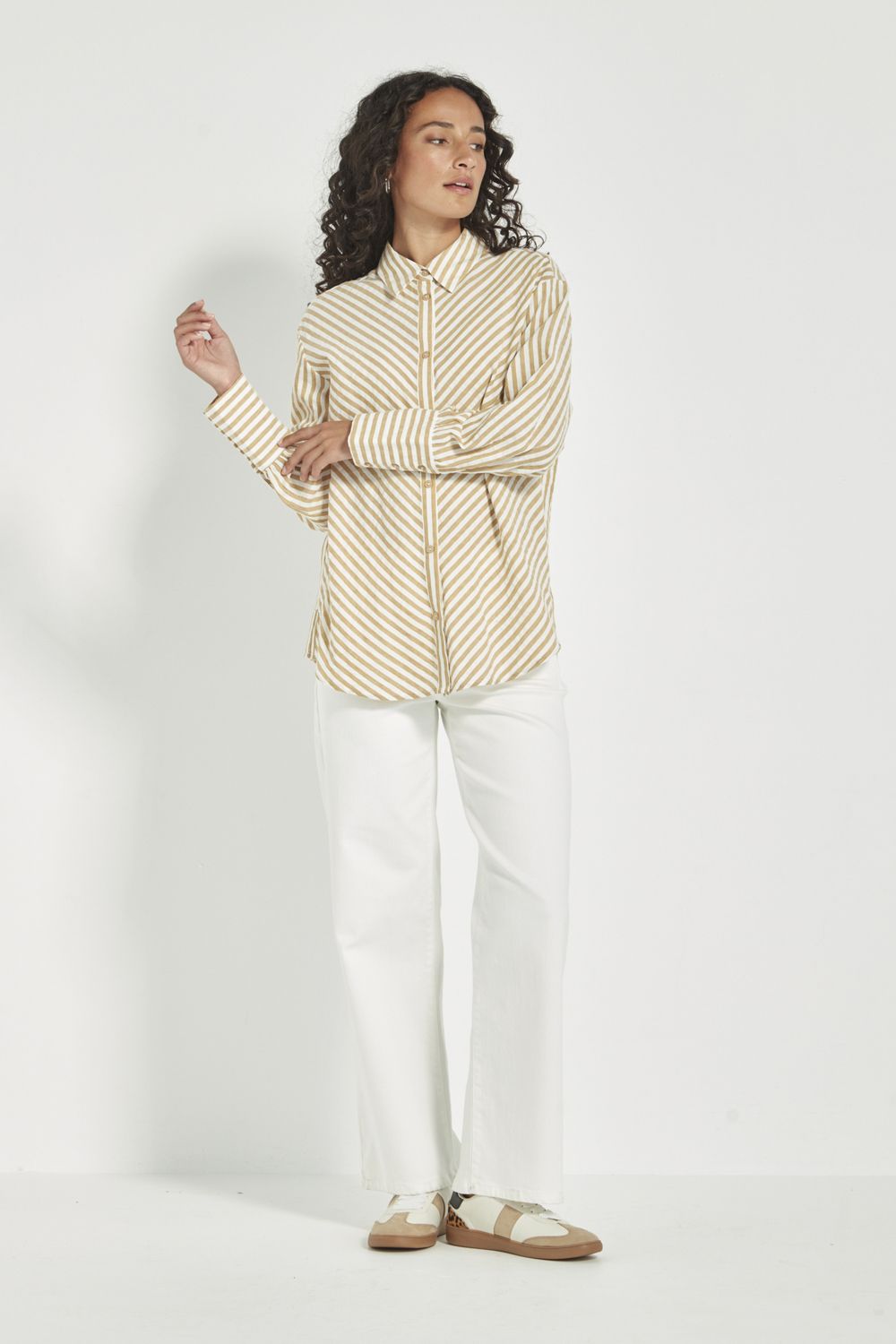 Neve Shirt Bark