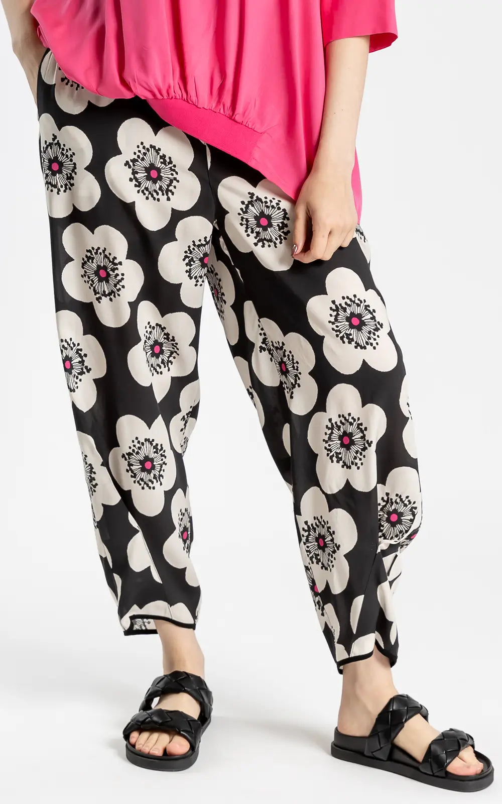 Take me in Pants Showoff