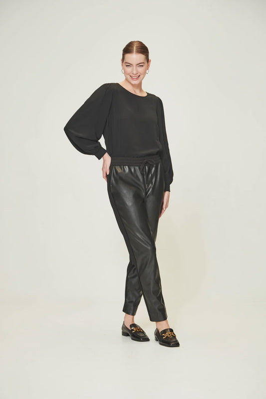 Decorum Top