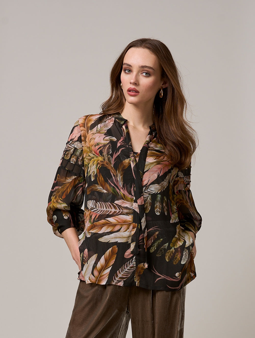 LS2946 Featherington Blouse