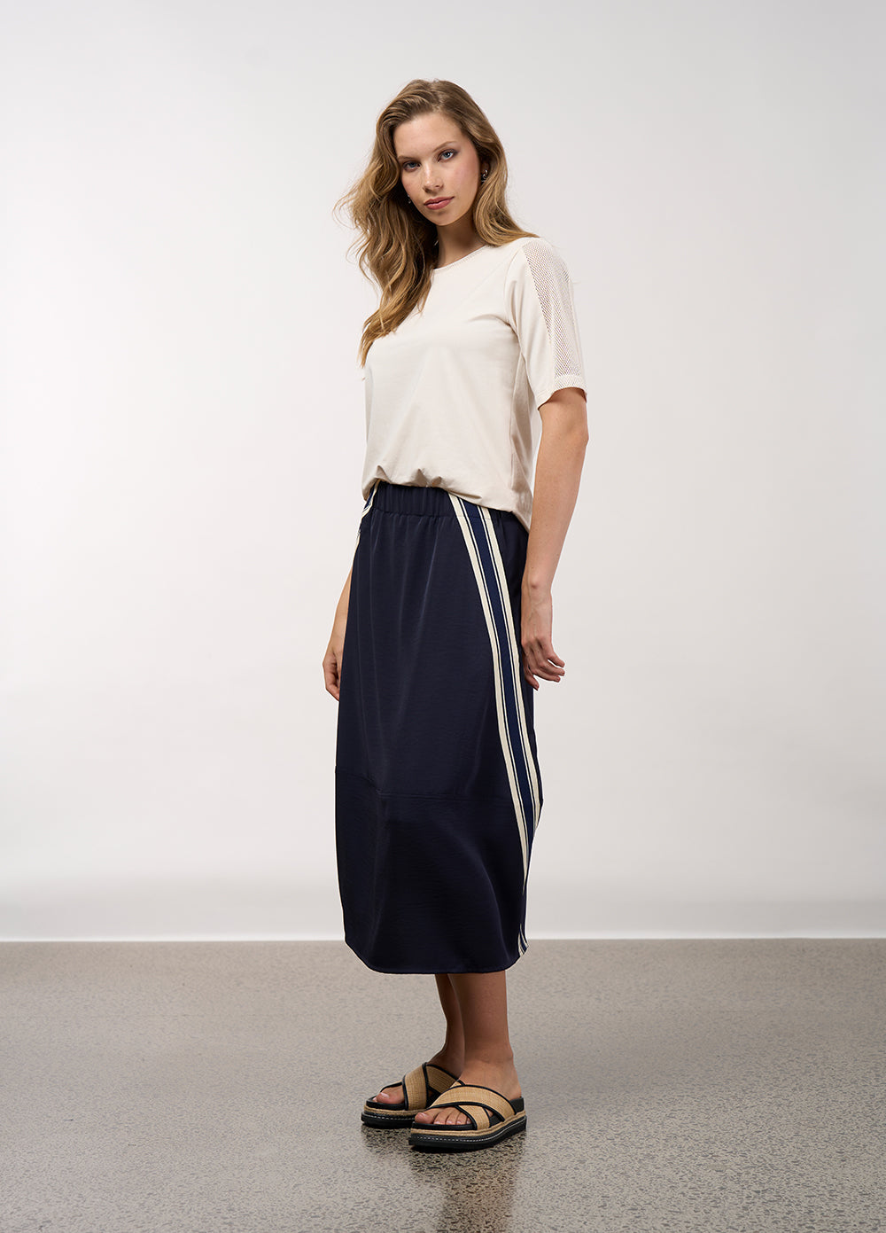 Linear Skirt