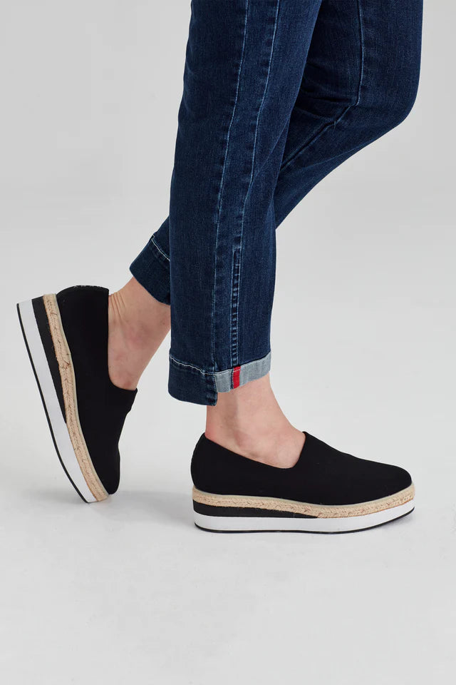 Master Jean Deep Indigo by Verge