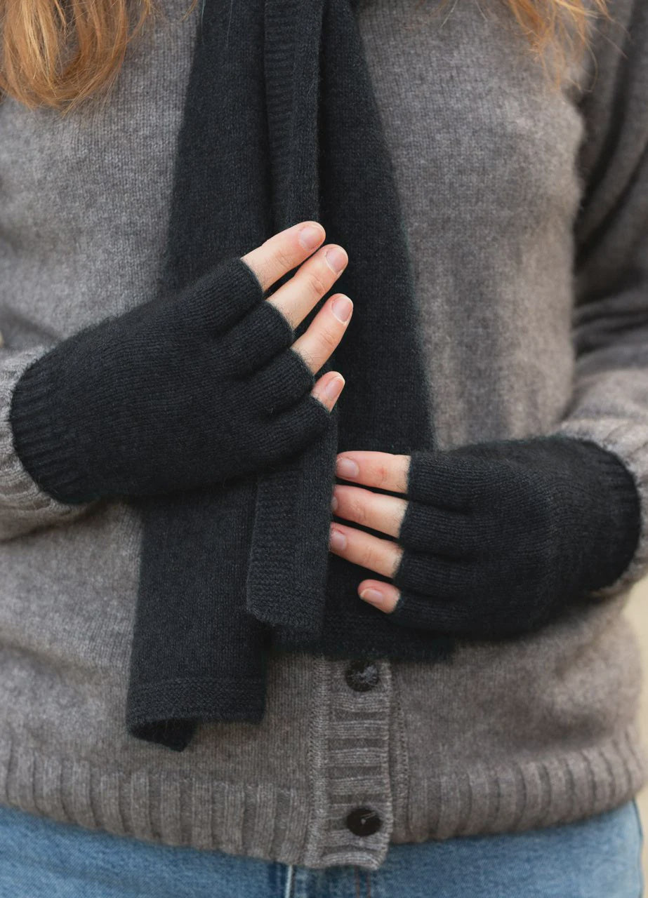 Fingerless Glove