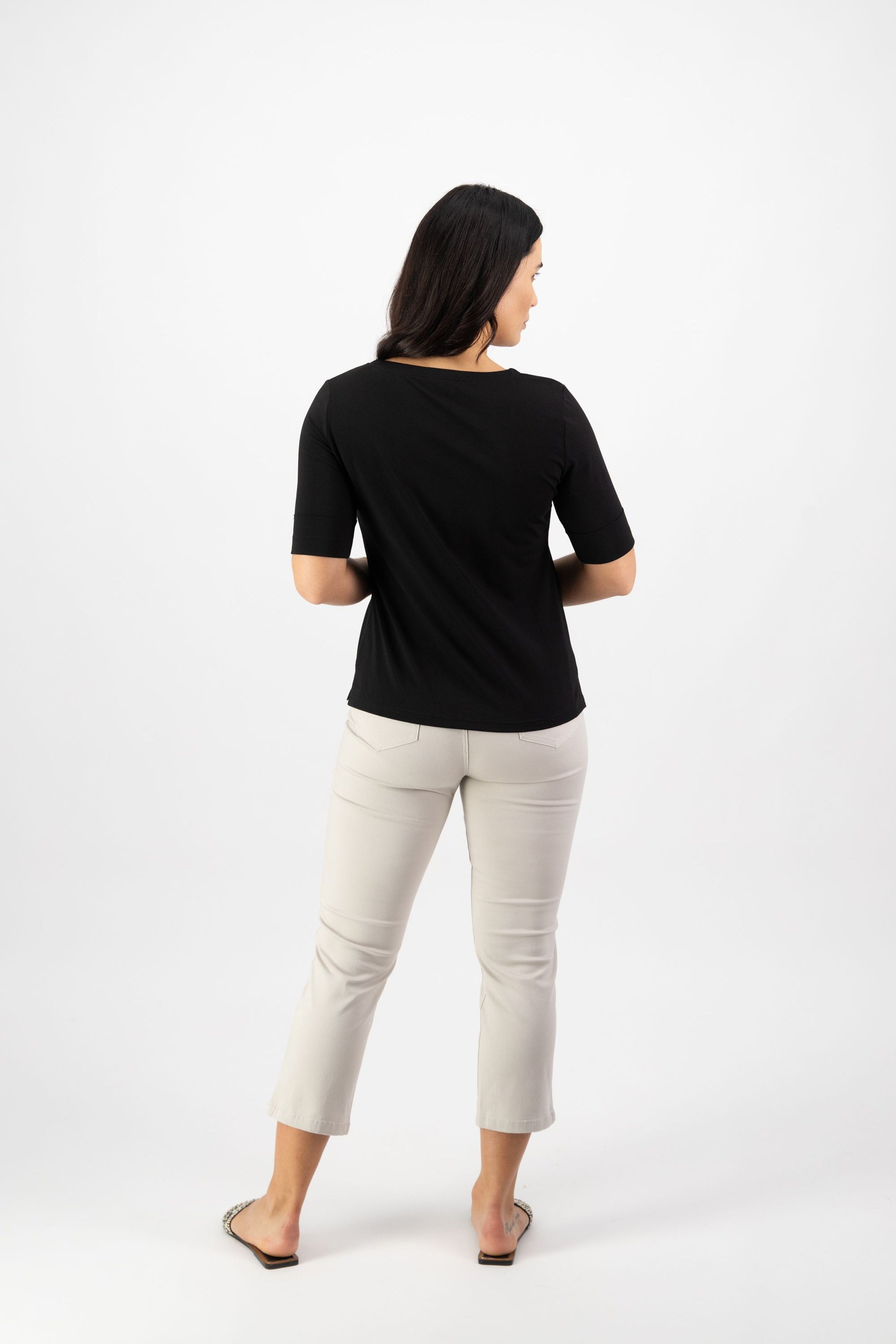 Vassalli V Neck Tee
